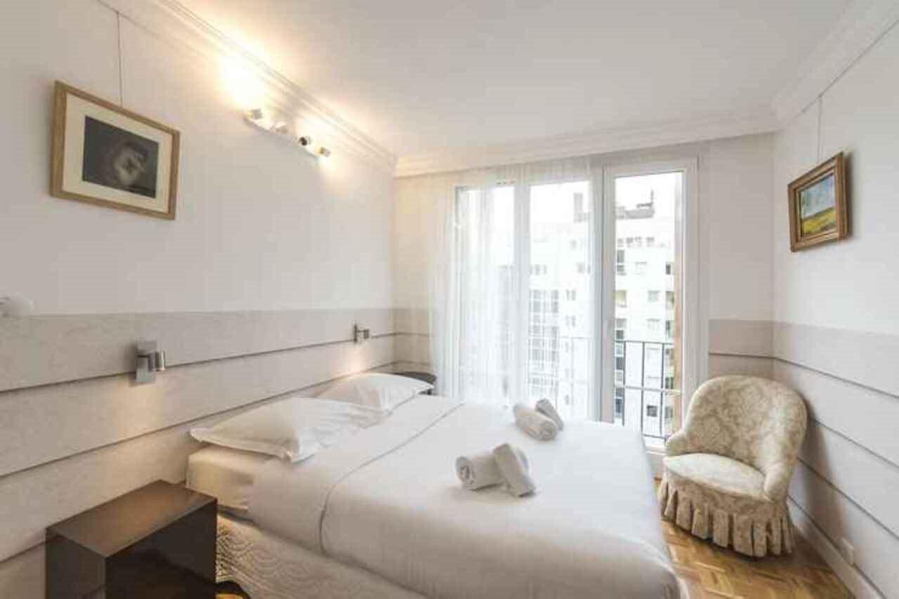 Veeve - Apartment Near Pont De Grenelle Париж Екстериор снимка